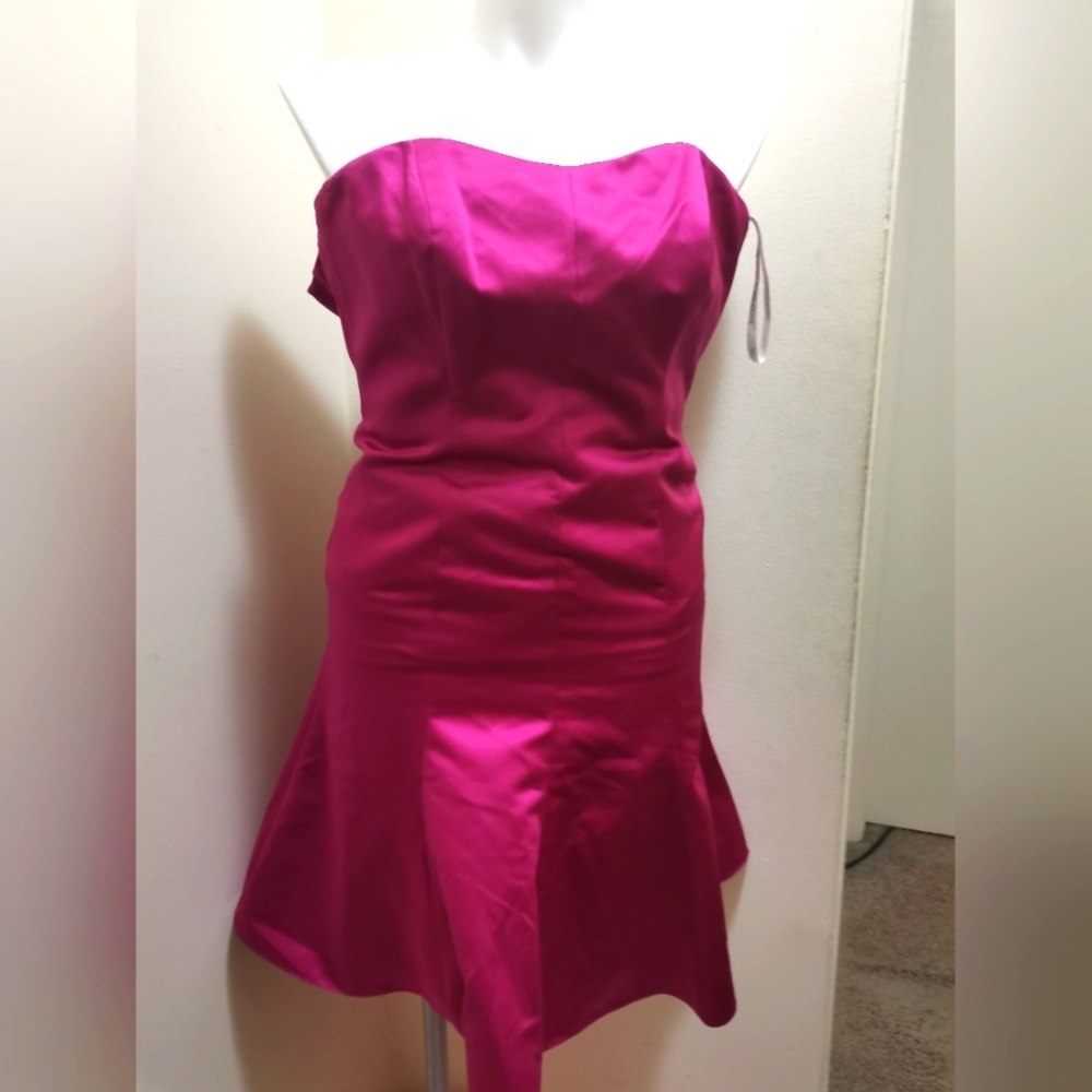 David’s Bridal  Pink Strapless Mini - Size 8